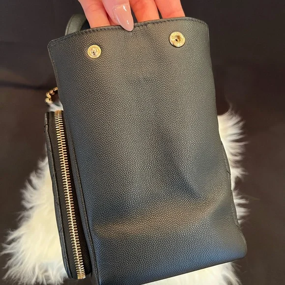 Chanel Business Affinity Tote Bag, Caviar Black Leather, Gold Hardware - Picture 6 of 13